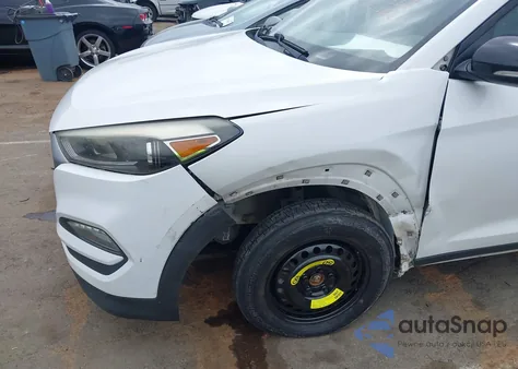 2017 Hyundai Tucson Night z USA, uszkodzony, nr VIN KM8J33A26HU535024